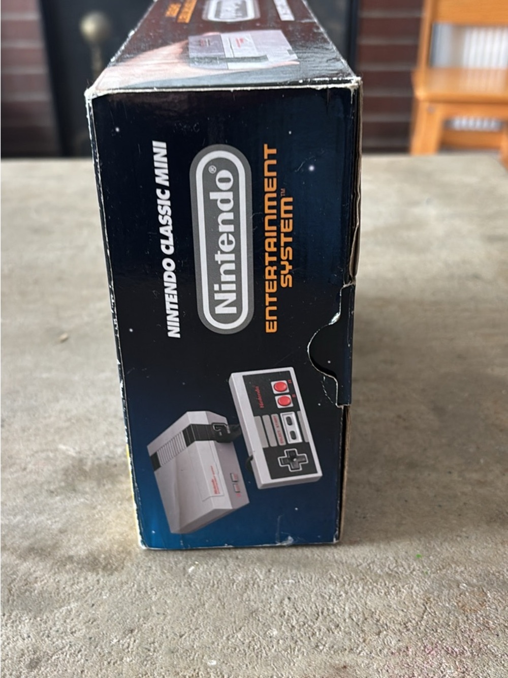 EU Nintendo NES Mini Classic Edition HDMI Console with 30 built-in Games Genuine - Picture 2 of 7